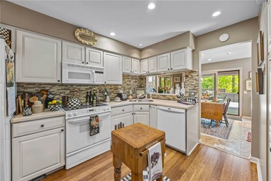 Welcome to 2 Andrews Way, a beautifully maintained retreat - photo 16
