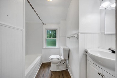 Welcome to this beautifully refreshed 3-bedroom, 1-bath home - photo 16