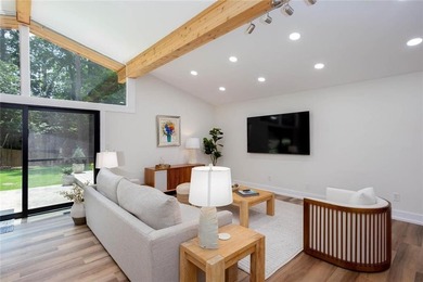 Completely renovated ranch with a fully finished basement in - photo 7