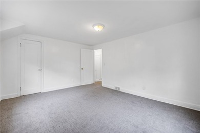Welcome to this beautifully refreshed 3-bedroom, 1-bath home - photo 18