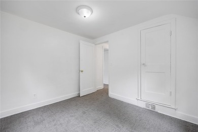 Welcome to this beautifully refreshed 3-bedroom, 1-bath home - photo 20