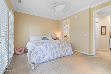Experience coastal luxury and effortless living in The Gallery - photo 20