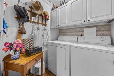 Welcome to 2 Andrews Way, a beautifully maintained retreat - photo 21