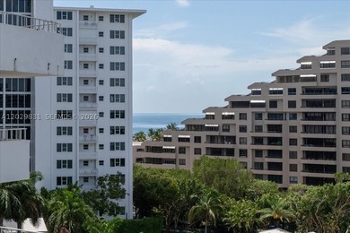 Experience the best of Key Biscayne living in this beautifully - photo 22