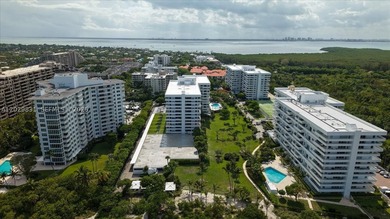 Experience the best of Key Biscayne living in this beautifully - photo 25