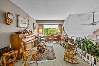 Welcome to 2 Andrews Way, a beautifully maintained retreat - photo 29