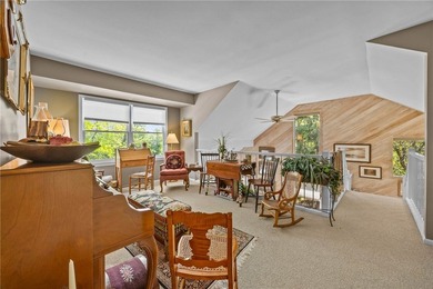 Welcome to 2 Andrews Way, a beautifully maintained retreat - photo 31