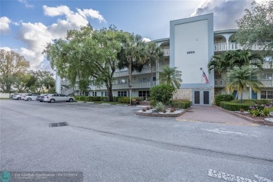 Lake Condo For Sale in Coconut Creek, Florida