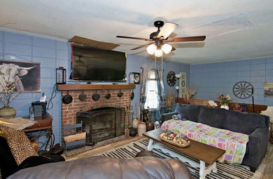 Enjoy lakefront living on Lake Secession with this 2-bedroom - photo 8