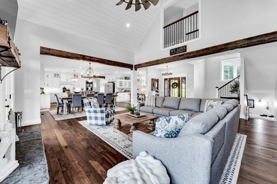 Turnkey Ozarks Estate is just minutes from the Lakes! This - photo 8