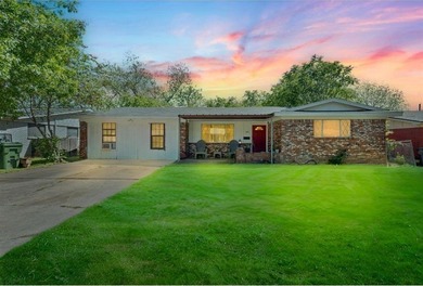 Lake Waco Home For Sale in Waco Texas