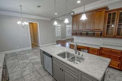 REDUCED: This is a fabulous home in an incredible neighborhood - photo 12