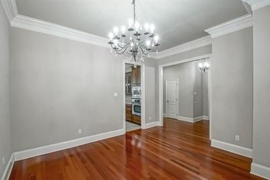 REDUCED: This is a fabulous home in an incredible neighborhood - photo 13