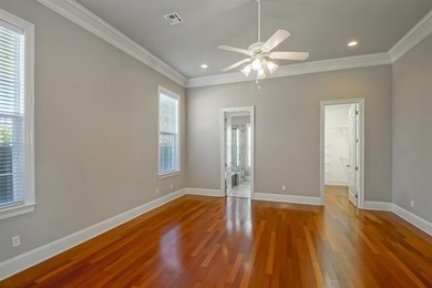 REDUCED: This is a fabulous home in an incredible neighborhood - photo 15