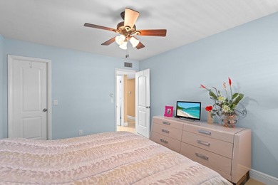 Stunning 2 Bed, 2 Bath Corner Unit with Breathtaking Views! - photo 16