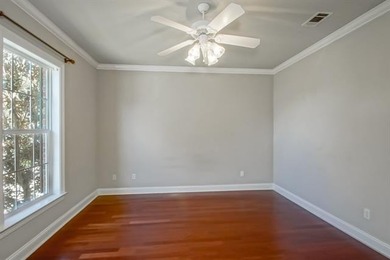 REDUCED: This is a fabulous home in an incredible neighborhood - photo 18