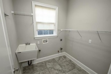 REDUCED: This is a fabulous home in an incredible neighborhood - photo 25