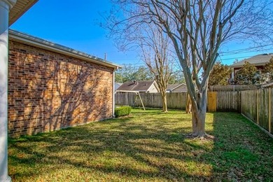 REDUCED: This is a fabulous home in an incredible neighborhood - photo 28