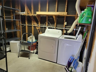 Priced at City Assessment! Big tri-level home with bigger - photo 30