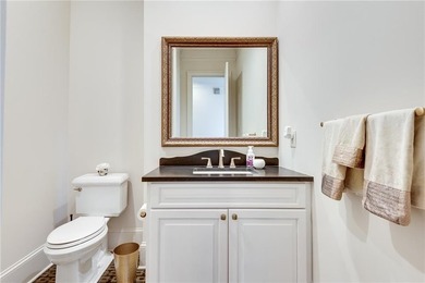 Elegant, custom built estate home on nearly 2 acres acres in - photo 37