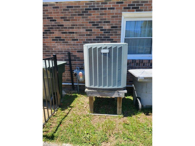 Priced at City Assessment! Big tri-level home with bigger - photo 38