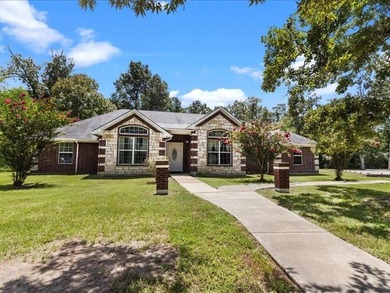 Lake Home For Sale in Palestine, Texas