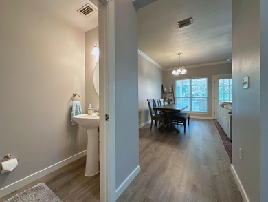 Located just off Main Street in Destin - this 3 bed, 2 bath - photo 7