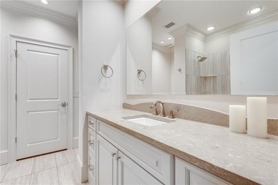 Elegant, custom built estate home on nearly 2 acres acres in - photo 49