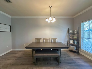 Located just off Main Street in Destin - this 3 bed, 2 bath - photo 10