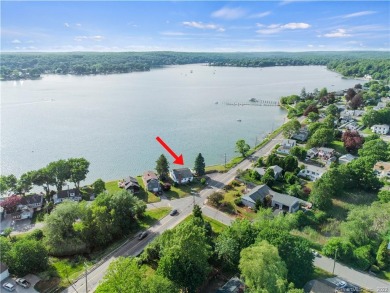 Niantic River Home For Sale in Waterford Connecticut