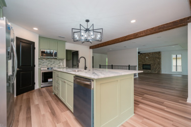 Welcome to lakefront living at its finest in Forest Lake! - photo 13