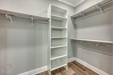One-Level Living. Everyday Convenience. Low-Maintenance - photo 8