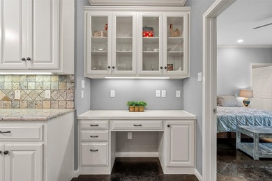 Gorgeous, move-in ready 2-bedroom, 2-bathroom home nestled near - photo 13