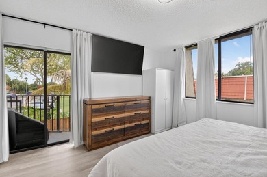 Beautiful and elegant 2-bedroom, 2.5-bath townhome in one of the - photo 16