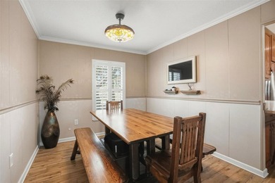 Incredible opportunity to own this versatile, Fully Fenced - photo 8