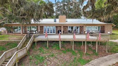 Lake Weir Home For Sale in Weirsdale Florida