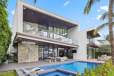 Stunning contemporary 5-bedroom + office waterfront residence - photo 22