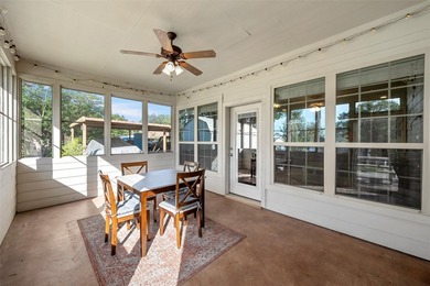 Gorgeous, move-in ready 2-bedroom, 2-bathroom home nestled near - photo 23