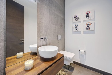 Stunning contemporary 5-bedroom + office waterfront residence - photo 27