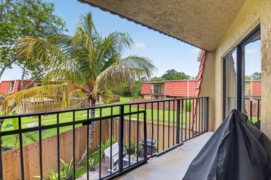 Beautiful and elegant 2-bedroom, 2.5-bath townhome in one of the - photo 30