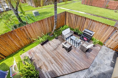 Beautiful and elegant 2-bedroom, 2.5-bath townhome in one of the - photo 31