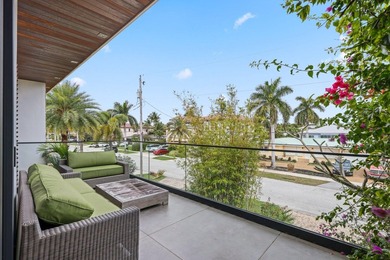 Stunning contemporary 5-bedroom + office waterfront residence - photo 39