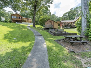 Great location, even better lake views! This move-in ready home - photo 42