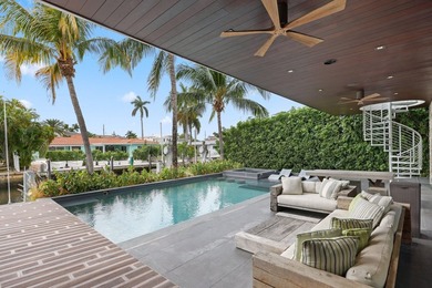 Stunning contemporary 5-bedroom + office waterfront residence - photo 45
