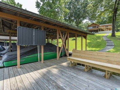 Great location, even better lake views! This move-in ready home - photo 46