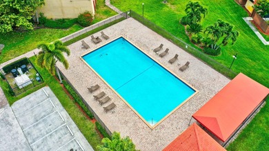 Beautiful and elegant 2-bedroom, 2.5-bath townhome in one of the - photo 47