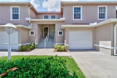 Gorgeous 3 bed 2 ba condo in the highly sought after Grand - photo 2