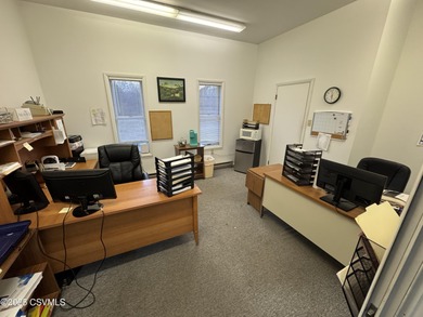 FOR SALE OR LEASE. Fantastic opportunity to own this 8,304 - photo 15