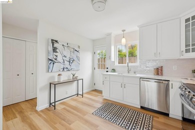 New Listing! Beautifully updated condo in the heart of Oakland's - photo 16