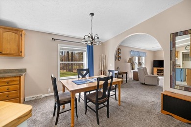 Extremely well maintained & immaculate 3 bed 2 bath home with - photo 26